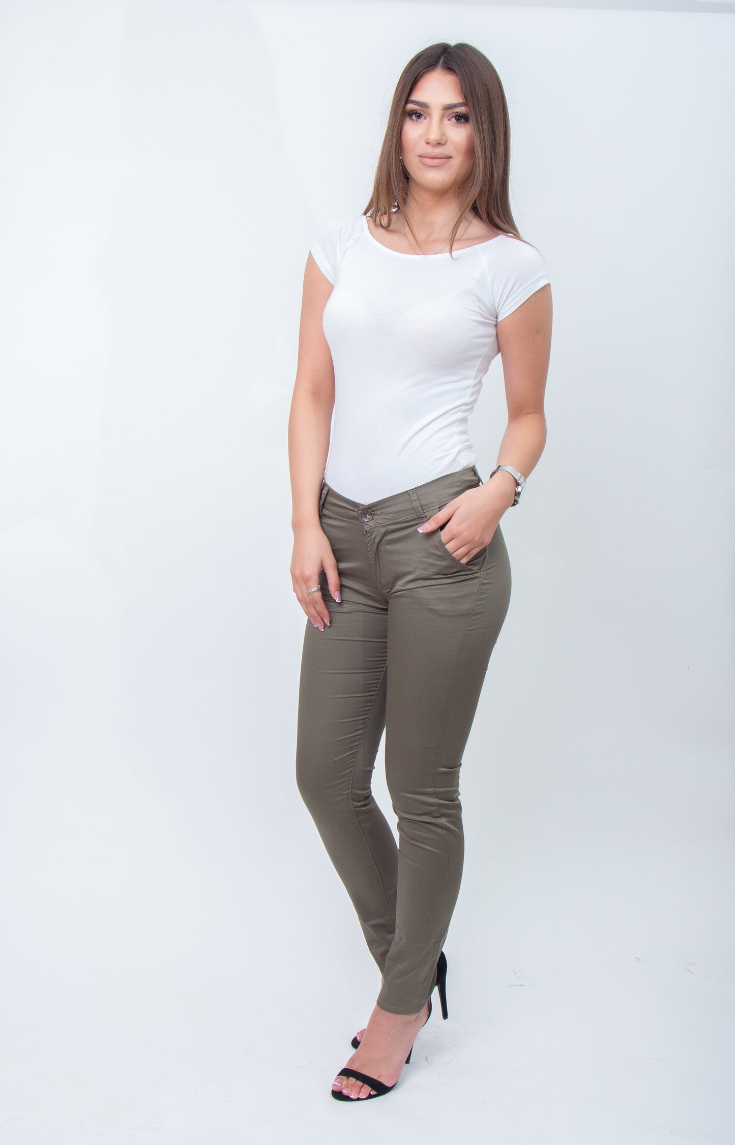 Nantes Chino Woman